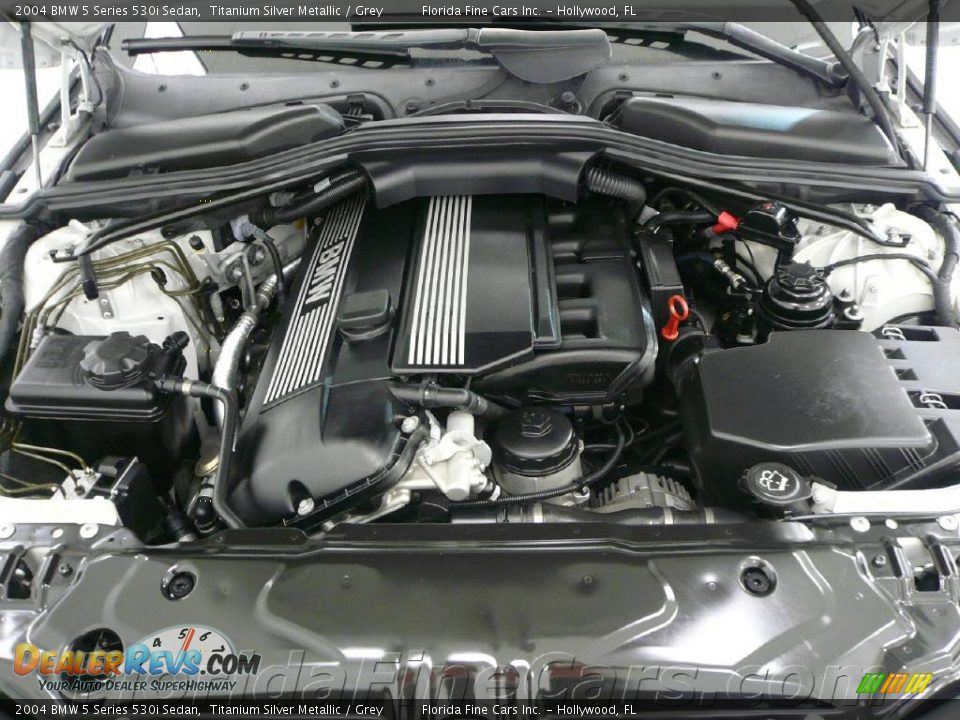 2004 BMW 5 Series 530i Sedan Titanium Silver Metallic / Grey Photo #9
