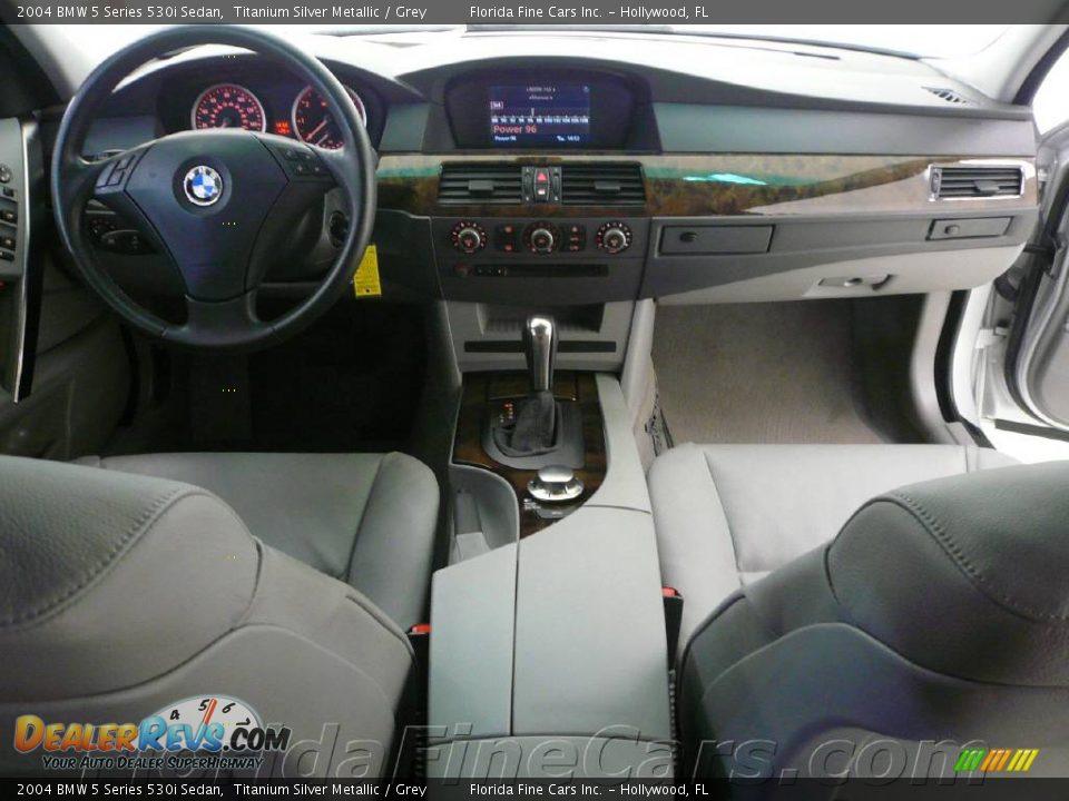 2004 BMW 5 Series 530i Sedan Titanium Silver Metallic / Grey Photo #16
