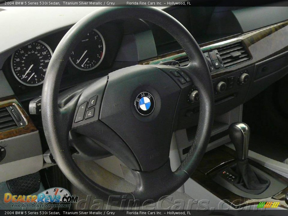 2004 BMW 5 Series 530i Sedan Titanium Silver Metallic / Grey Photo #17