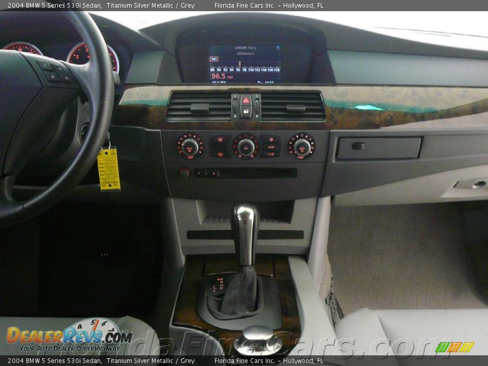 2004 BMW 5 Series 530i Sedan Titanium Silver Metallic / Grey Photo #18