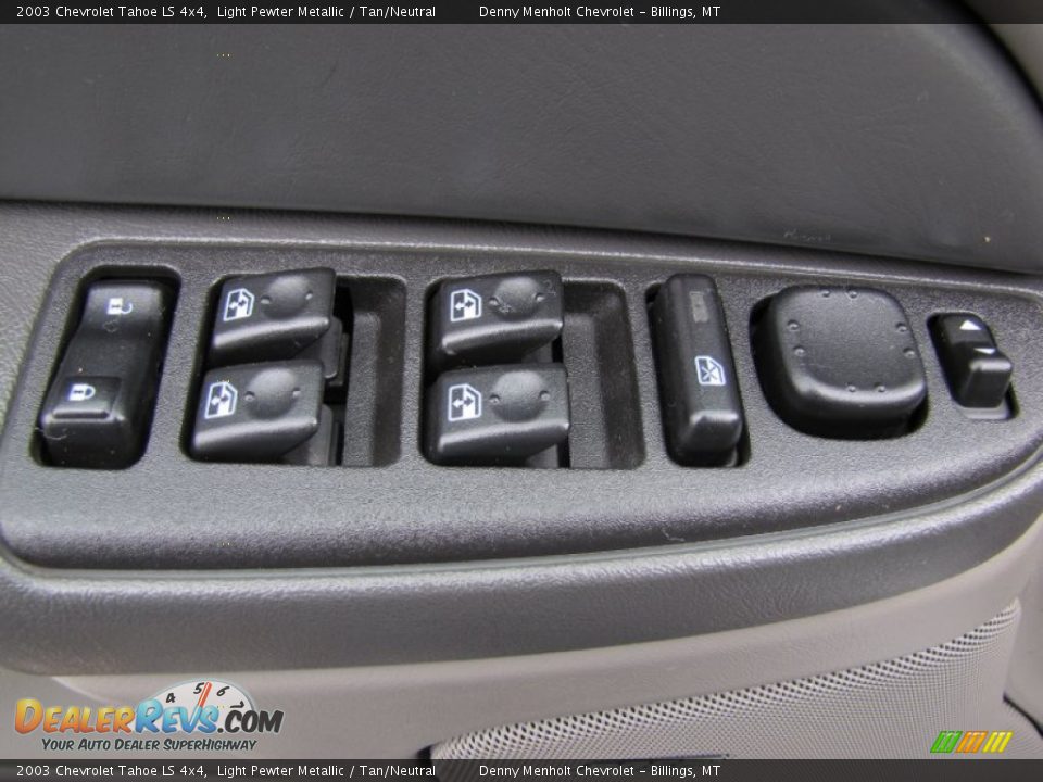 2003 Chevrolet Tahoe LS 4x4 Light Pewter Metallic / Tan/Neutral Photo #13