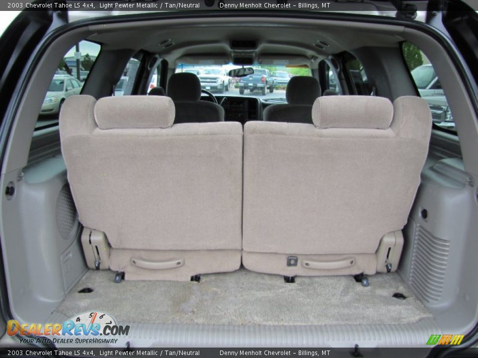2003 Chevrolet Tahoe LS 4x4 Light Pewter Metallic / Tan/Neutral Photo #29