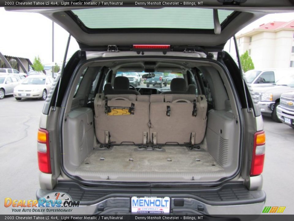 2003 Chevrolet Tahoe LS 4x4 Light Pewter Metallic / Tan/Neutral Photo #32