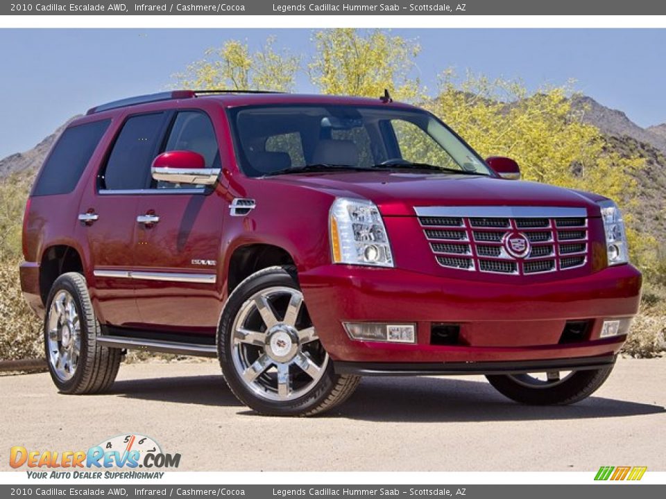 Front 3/4 View of 2010 Cadillac Escalade AWD Photo #5