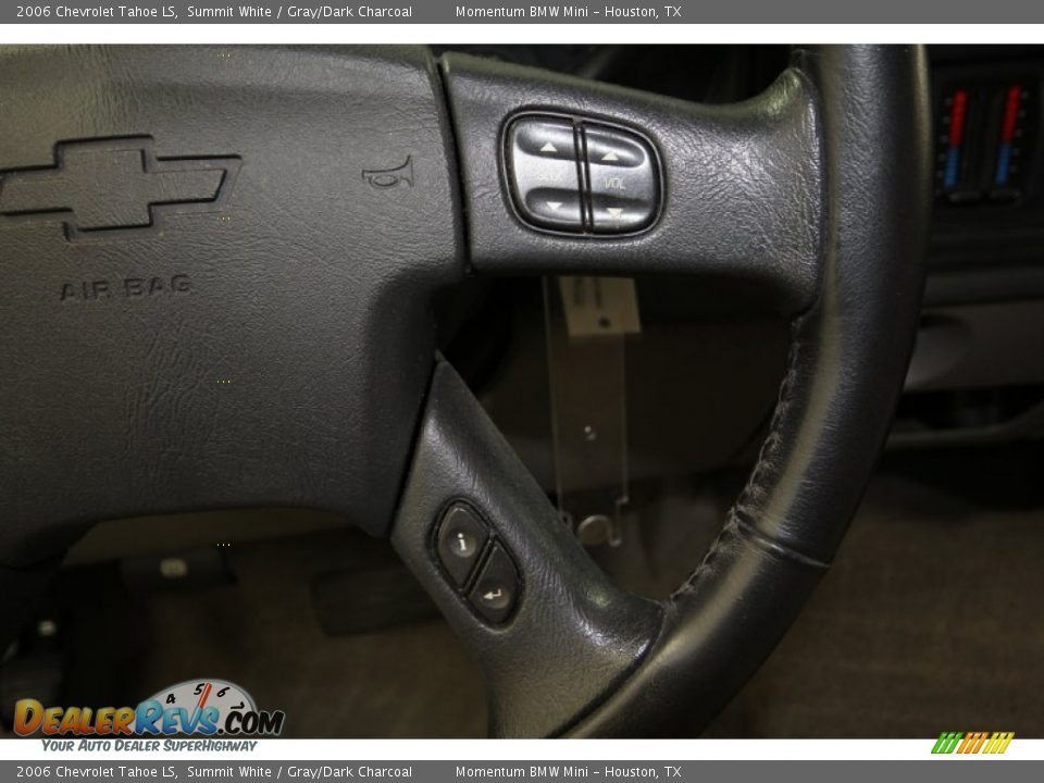 2006 Chevrolet Tahoe LS Summit White / Gray/Dark Charcoal Photo #24
