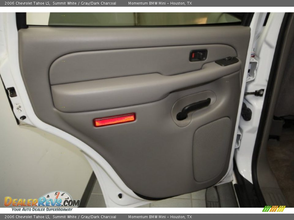 2006 Chevrolet Tahoe LS Summit White / Gray/Dark Charcoal Photo #28