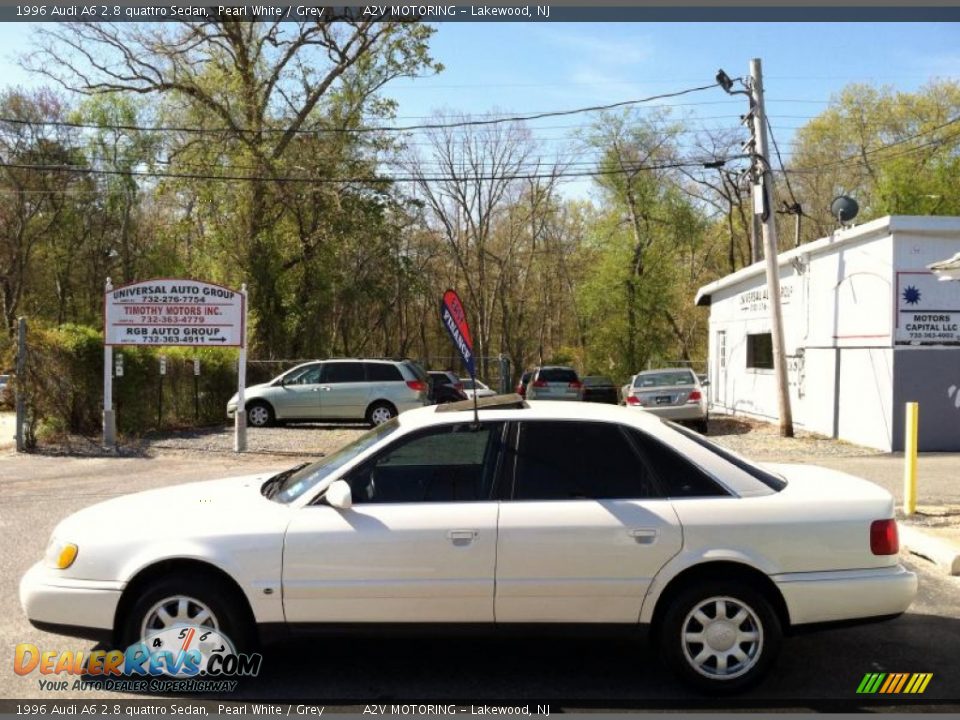 1996 Audi A6 2.8 quattro Sedan Pearl White / Grey Photo #4