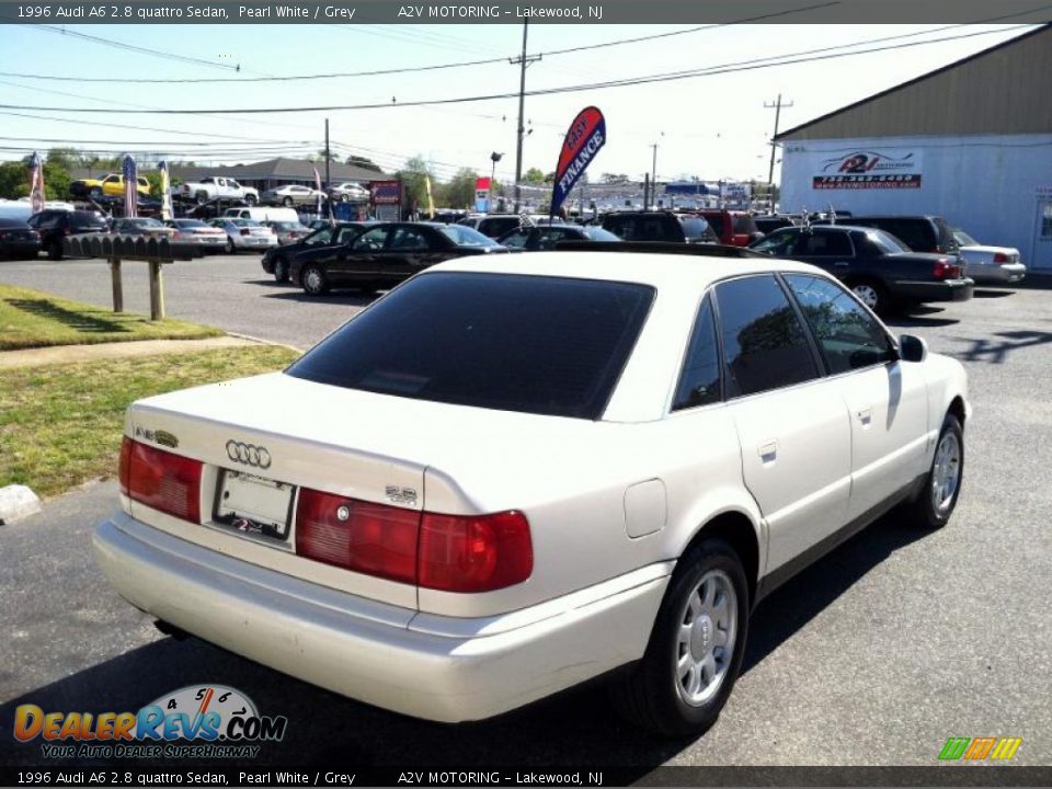 1996 Audi A6 2.8 quattro Sedan Pearl White / Grey Photo #7