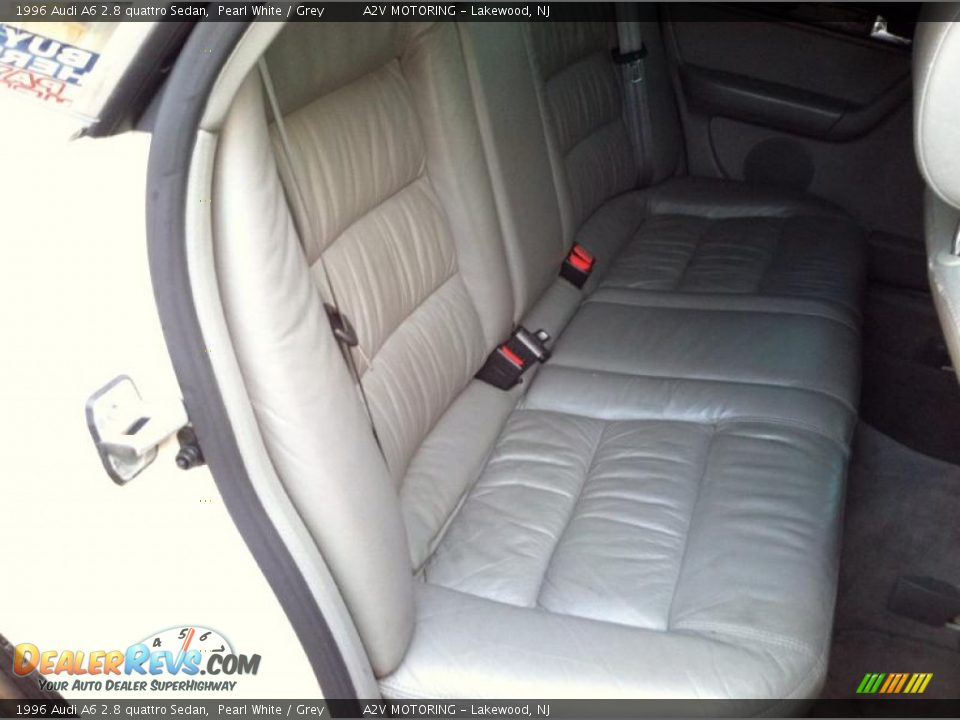 1996 Audi A6 2.8 quattro Sedan Pearl White / Grey Photo #21