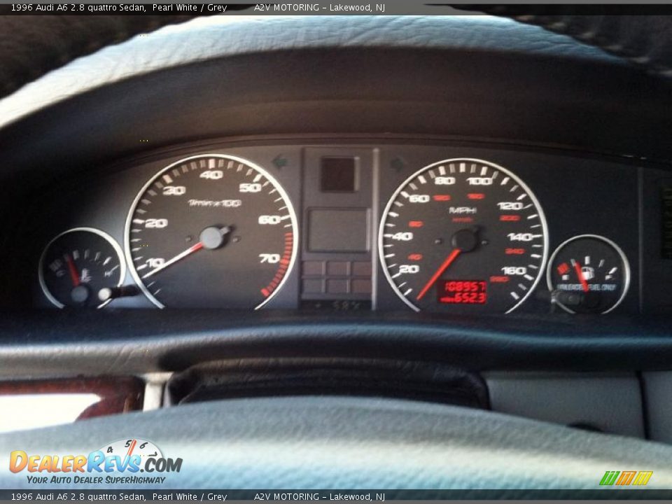 1996 Audi A6 2.8 quattro Sedan Pearl White / Grey Photo #25
