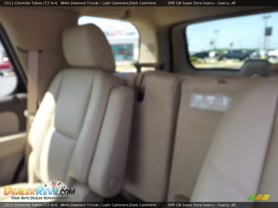 2011 Chevrolet Tahoe LTZ 4x4 White Diamond Tricoat / Light Cashmere/Dark Cashmere Photo #17
