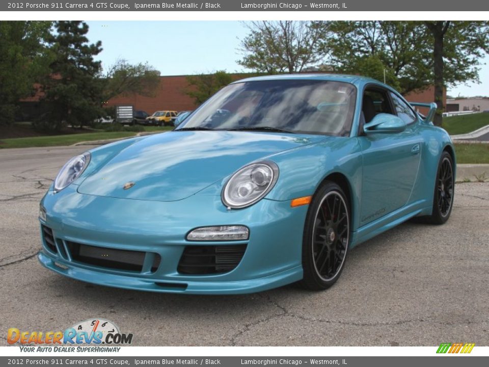 Front 3/4 View of 2012 Porsche 911 Carrera 4 GTS Coupe Photo #1