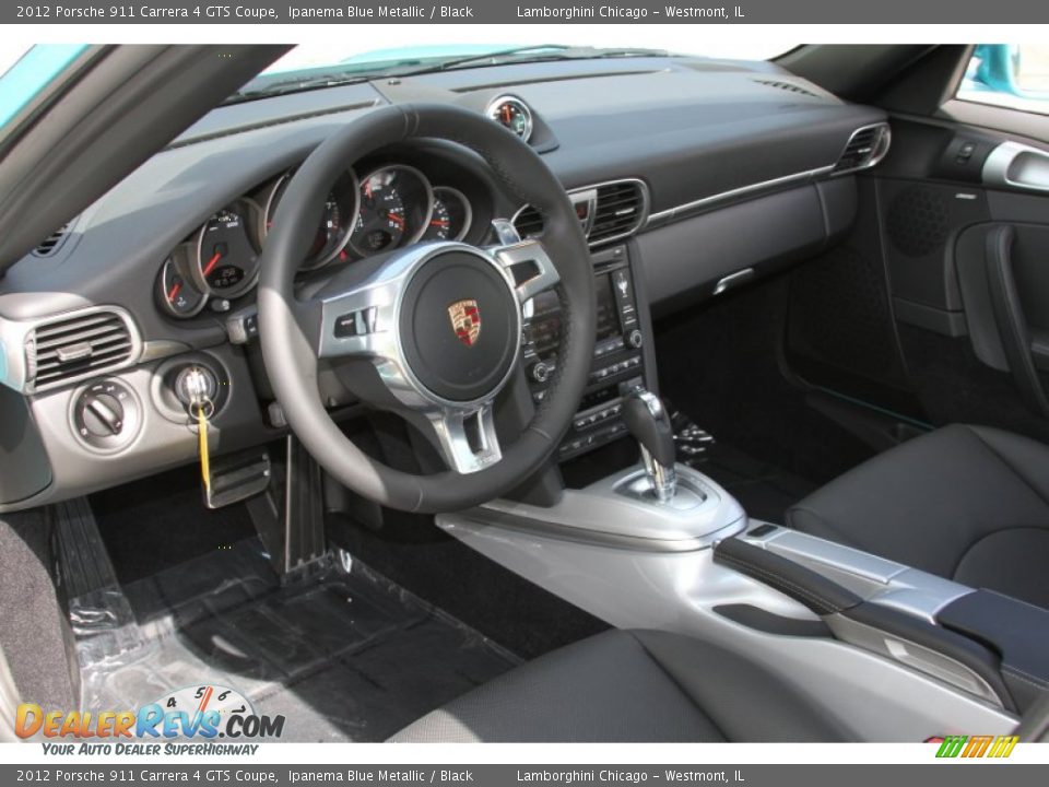 Dashboard of 2012 Porsche 911 Carrera 4 GTS Coupe Photo #26