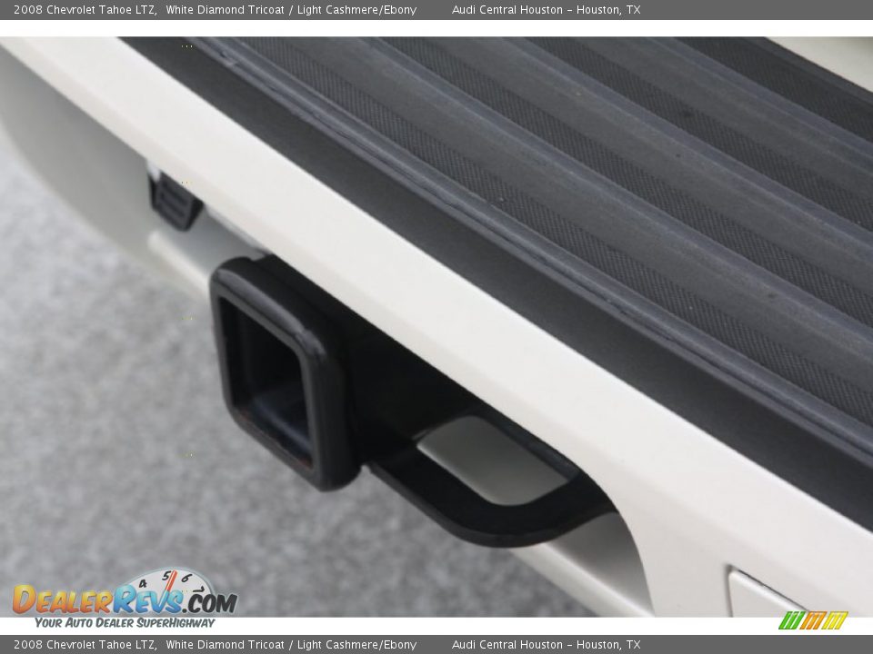 2008 Chevrolet Tahoe LTZ White Diamond Tricoat / Light Cashmere/Ebony Photo #6