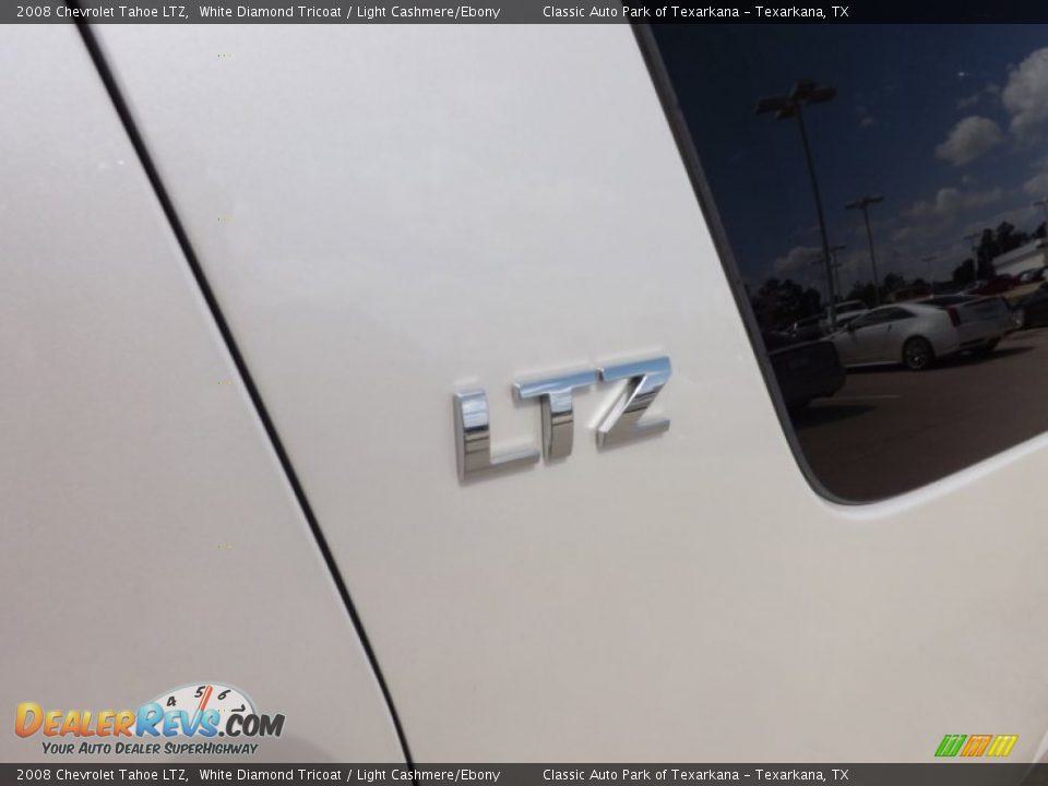 2008 Chevrolet Tahoe LTZ White Diamond Tricoat / Light Cashmere/Ebony Photo #27