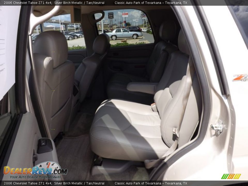 2006 Chevrolet Tahoe Z71 4x4 Silver Birch Metallic / Tan/Neutral Photo #16
