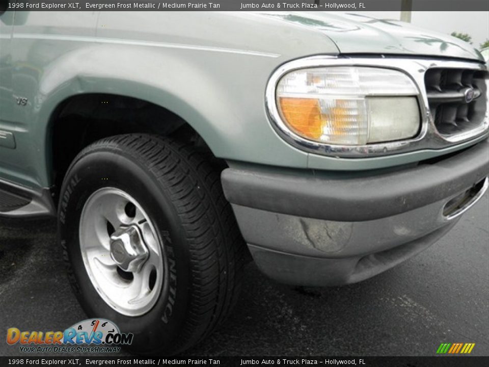 1998 Ford Explorer XLT Evergreen Frost Metallic / Medium Prairie Tan Photo #2