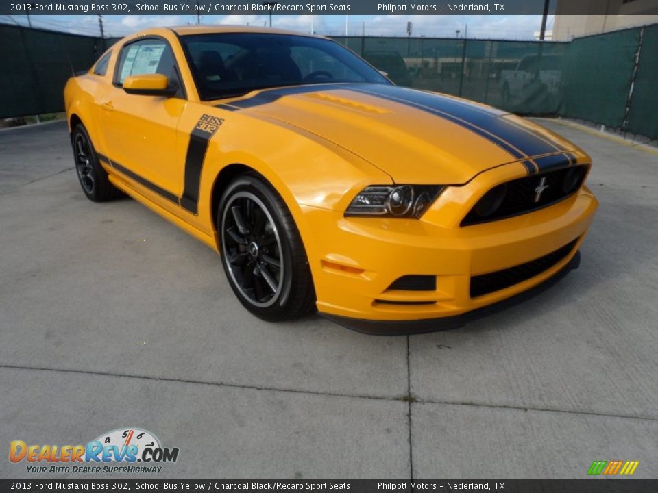 Front 3/4 View of 2013 Ford Mustang Boss 302 Photo #1