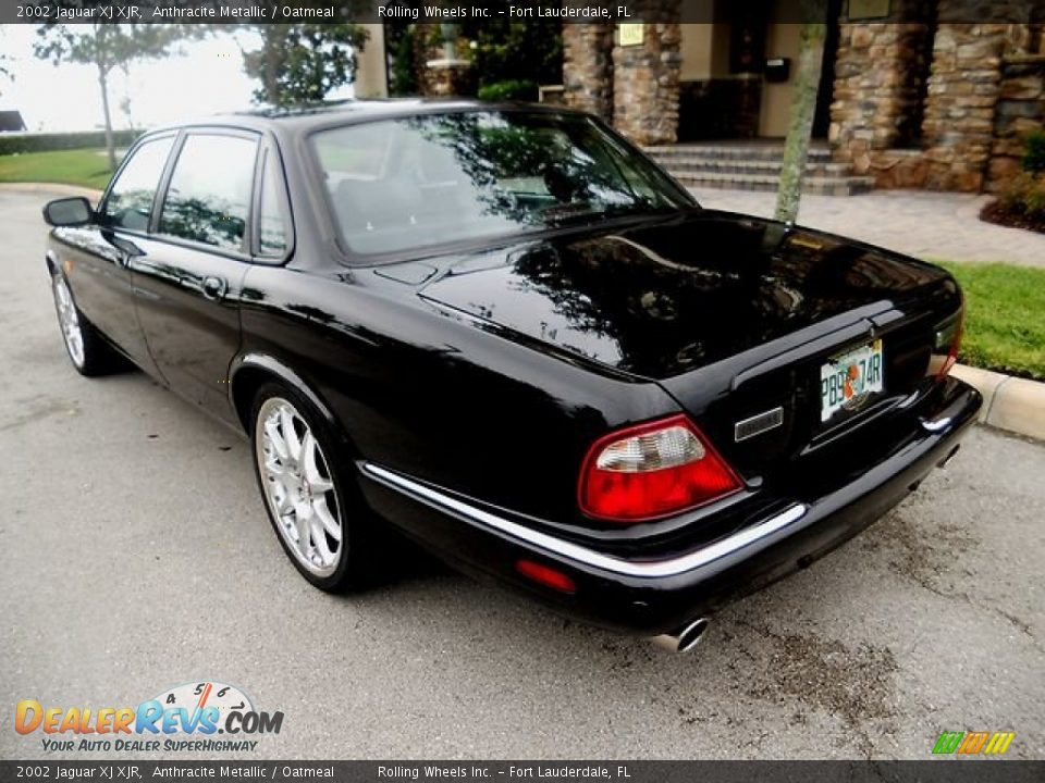 2002 Jaguar XJ XJR Anthracite Metallic / Oatmeal Photo #8