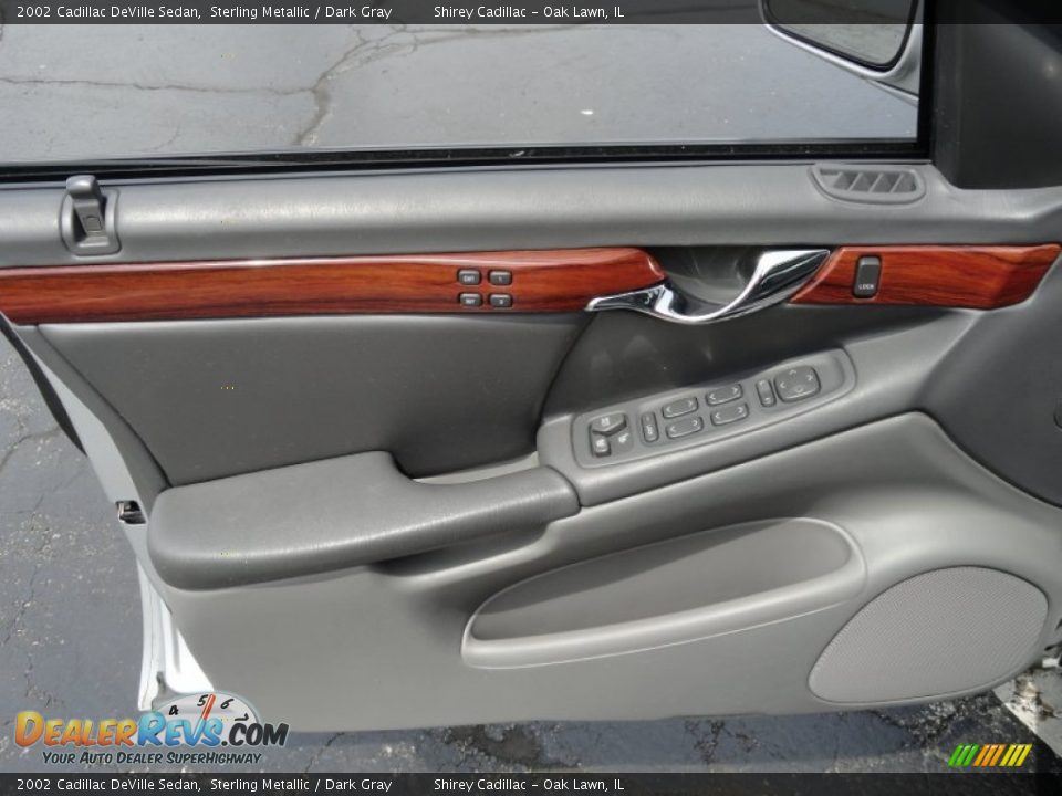 2002 Cadillac DeVille Sedan Sterling Metallic / Dark Gray Photo #14