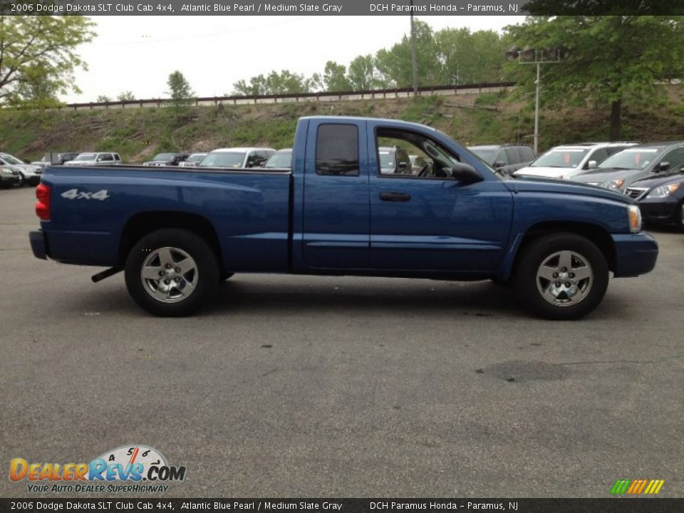 2006 Dodge Dakota SLT Club Cab 4x4 Atlantic Blue Pearl / Medium Slate Gray Photo #8