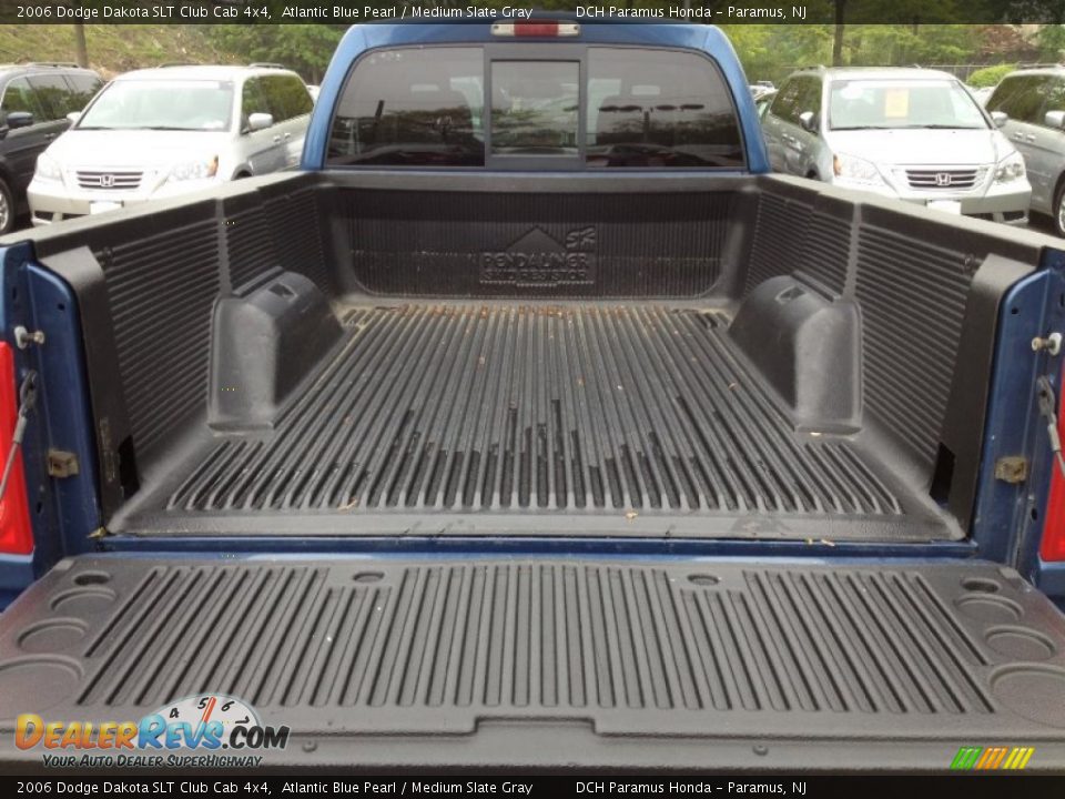 2006 Dodge Dakota SLT Club Cab 4x4 Atlantic Blue Pearl / Medium Slate Gray Photo #12