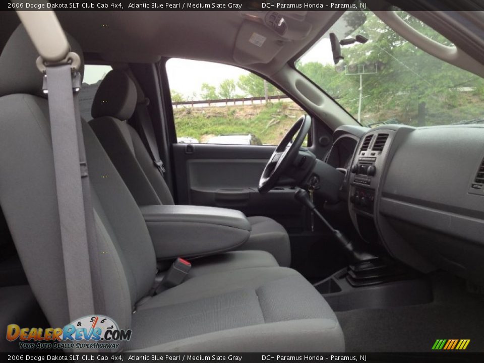 2006 Dodge Dakota SLT Club Cab 4x4 Atlantic Blue Pearl / Medium Slate Gray Photo #15