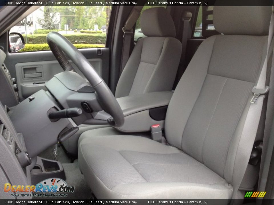 2006 Dodge Dakota SLT Club Cab 4x4 Atlantic Blue Pearl / Medium Slate Gray Photo #20