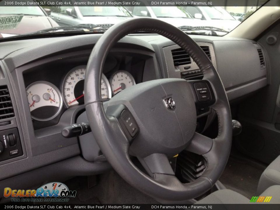 2006 Dodge Dakota SLT Club Cab 4x4 Atlantic Blue Pearl / Medium Slate Gray Photo #22