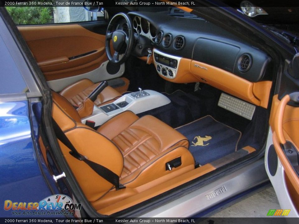 Dashboard of 2000 Ferrari 360 Modena Photo #17