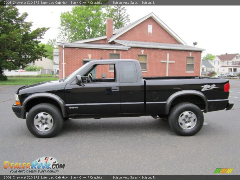 2003 Chevrolet S10 ZR2 Extended Cab 4x4 Black Onyx / Graphite Photo #1