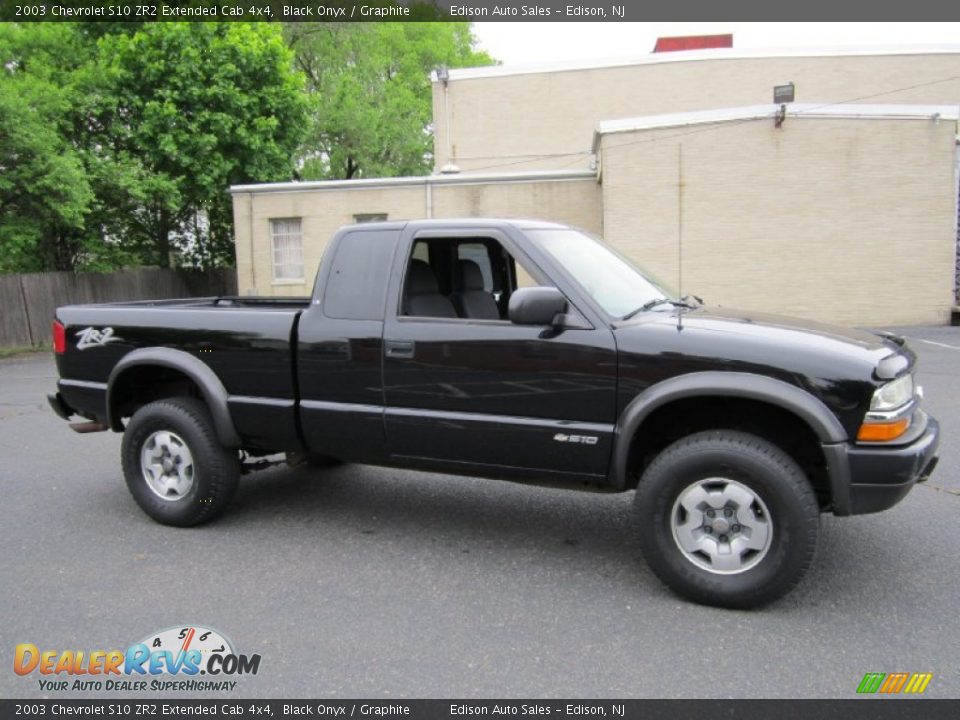 2003 Chevrolet S10 ZR2 Extended Cab 4x4 Black Onyx / Graphite Photo #11