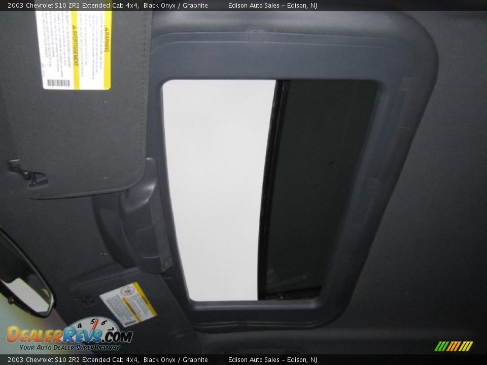 2003 Chevrolet S10 ZR2 Extended Cab 4x4 Black Onyx / Graphite Photo #20