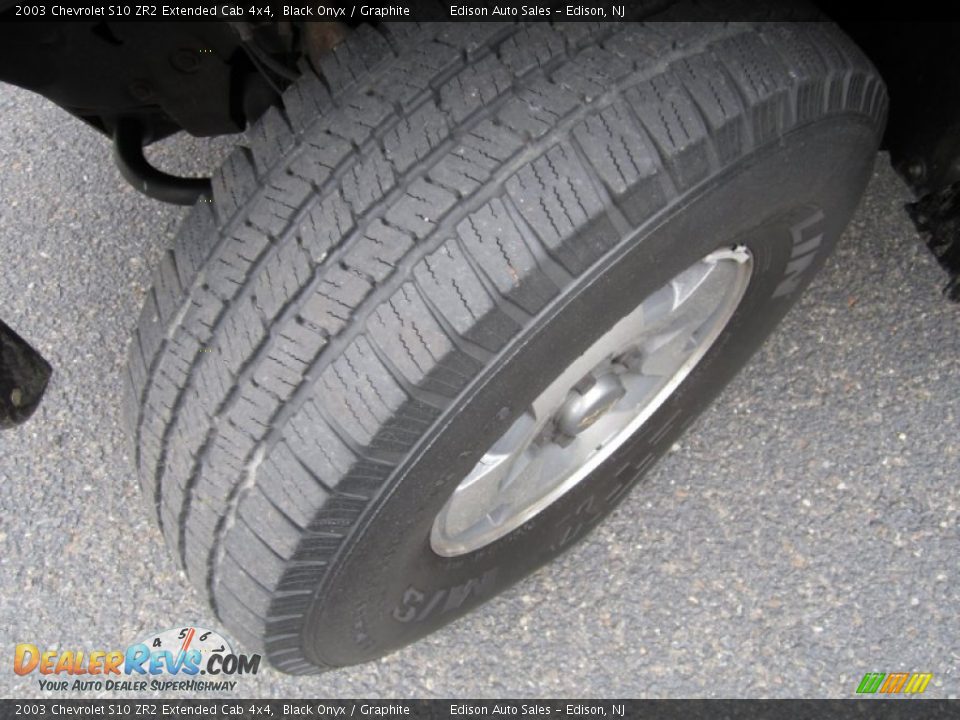 2003 Chevrolet S10 ZR2 Extended Cab 4x4 Black Onyx / Graphite Photo #29