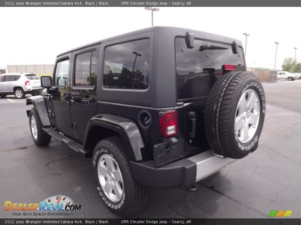 2012 Jeep Wrangler Unlimited Sahara 4x4 Black / Black Photo #7