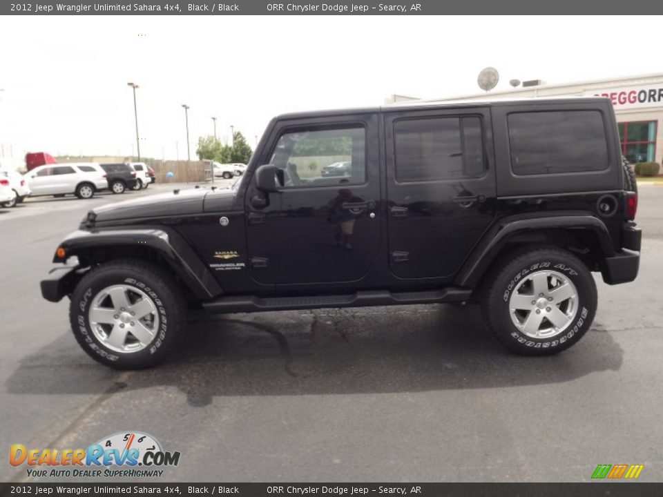 2012 Jeep Wrangler Unlimited Sahara 4x4 Black / Black Photo #8