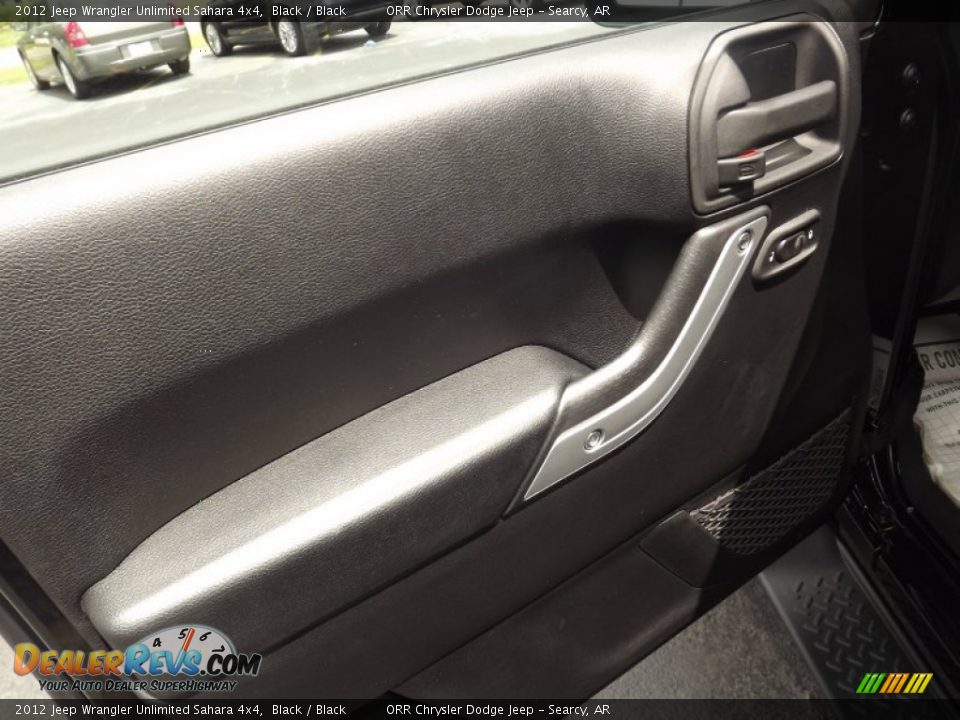 2012 Jeep Wrangler Unlimited Sahara 4x4 Black / Black Photo #12
