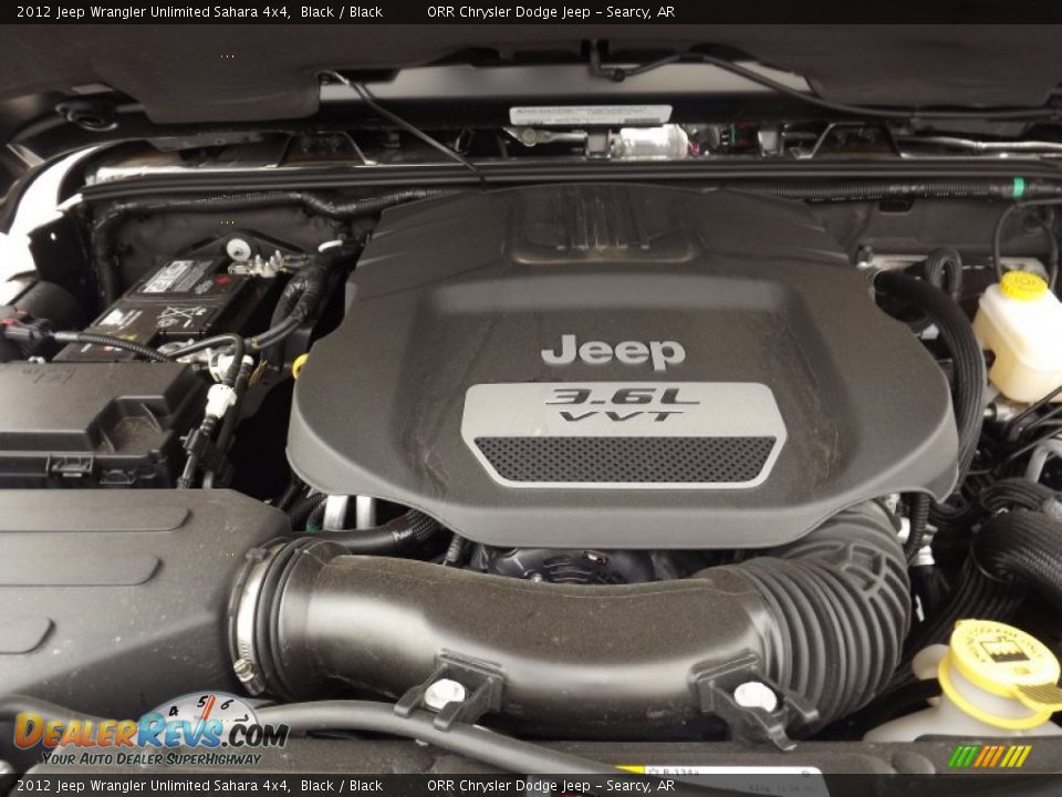 2012 Jeep Wrangler Unlimited Sahara 4x4 Black / Black Photo #18