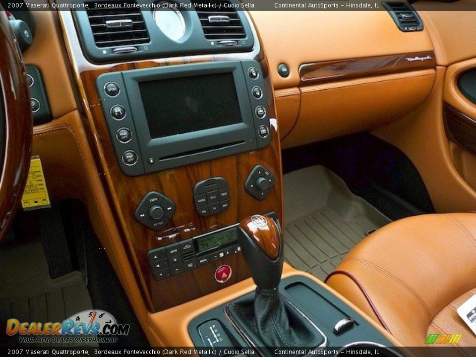 Controls of 2007 Maserati Quattroporte  Photo #23