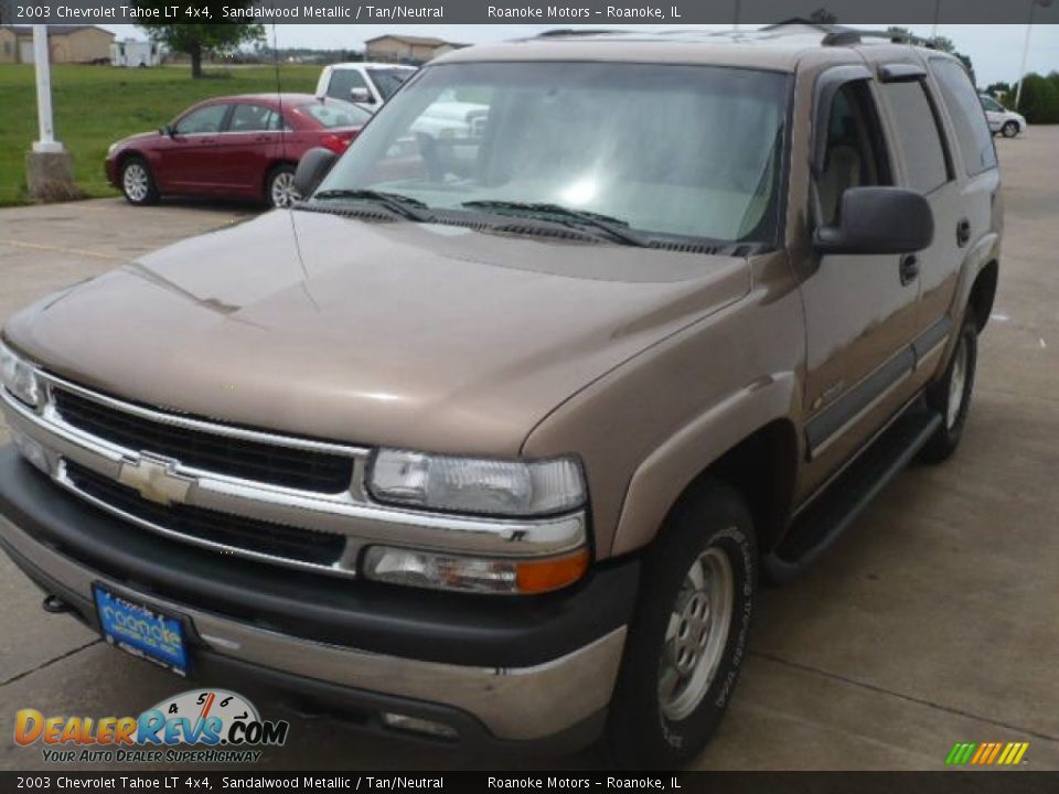 2003 Chevrolet Tahoe LT 4x4 Sandalwood Metallic / Tan/Neutral Photo #4