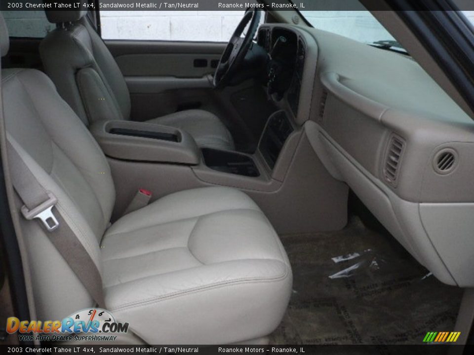 2003 Chevrolet Tahoe LT 4x4 Sandalwood Metallic / Tan/Neutral Photo #13