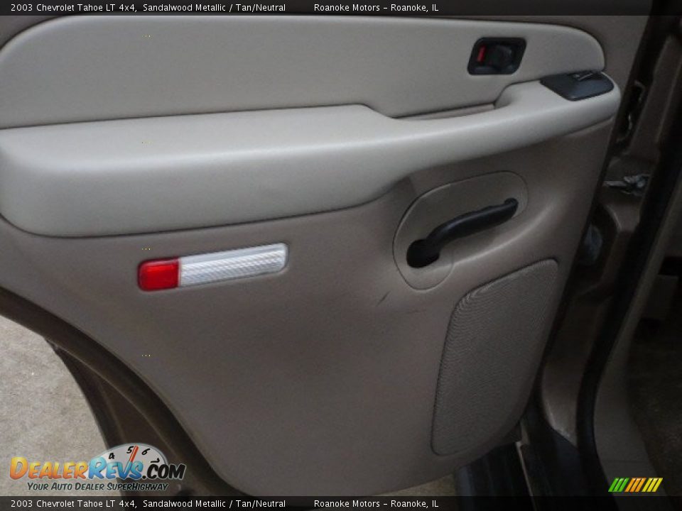 2003 Chevrolet Tahoe LT 4x4 Sandalwood Metallic / Tan/Neutral Photo #21