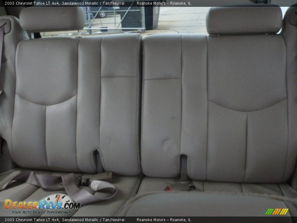 2003 Chevrolet Tahoe LT 4x4 Sandalwood Metallic / Tan/Neutral Photo #24