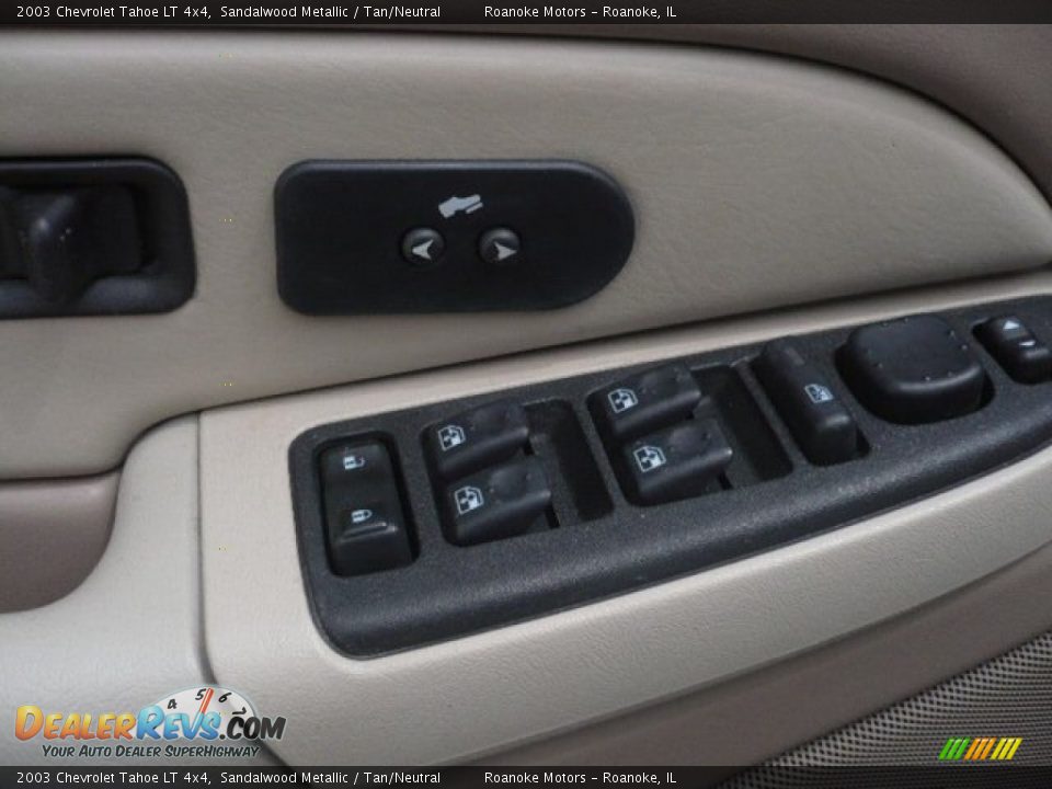 2003 Chevrolet Tahoe LT 4x4 Sandalwood Metallic / Tan/Neutral Photo #27