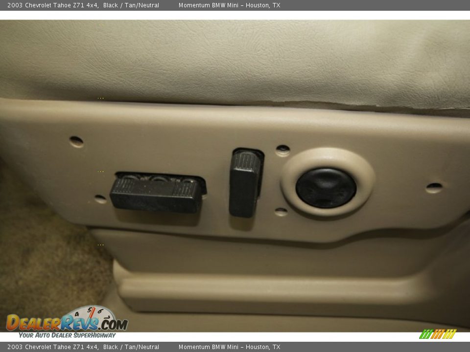 2003 Chevrolet Tahoe Z71 4x4 Black / Tan/Neutral Photo #18