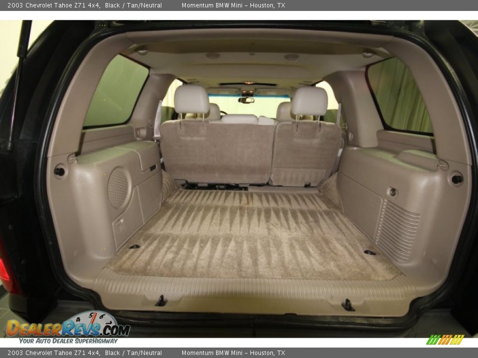 2003 Chevrolet Tahoe Z71 4x4 Black / Tan/Neutral Photo #32