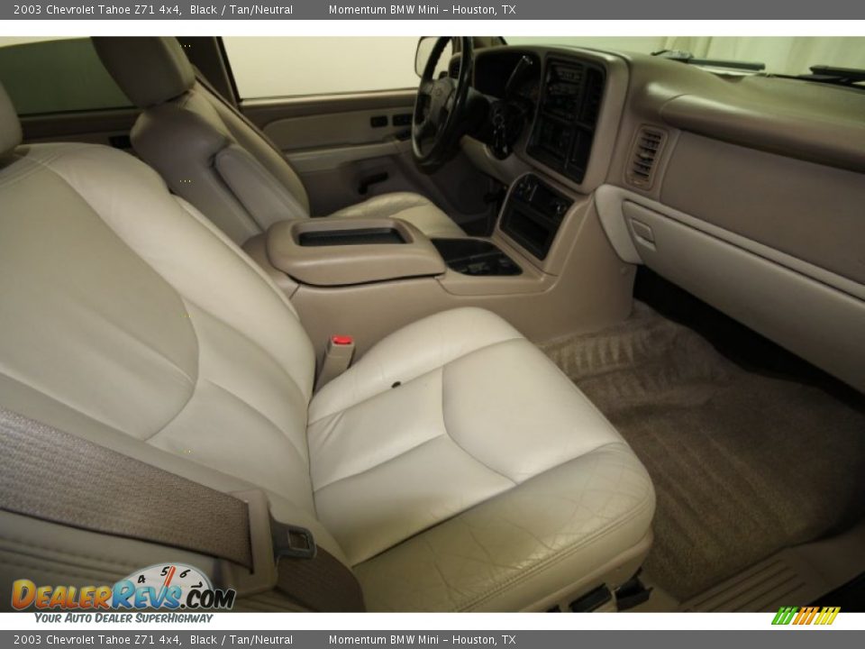 2003 Chevrolet Tahoe Z71 4x4 Black / Tan/Neutral Photo #36