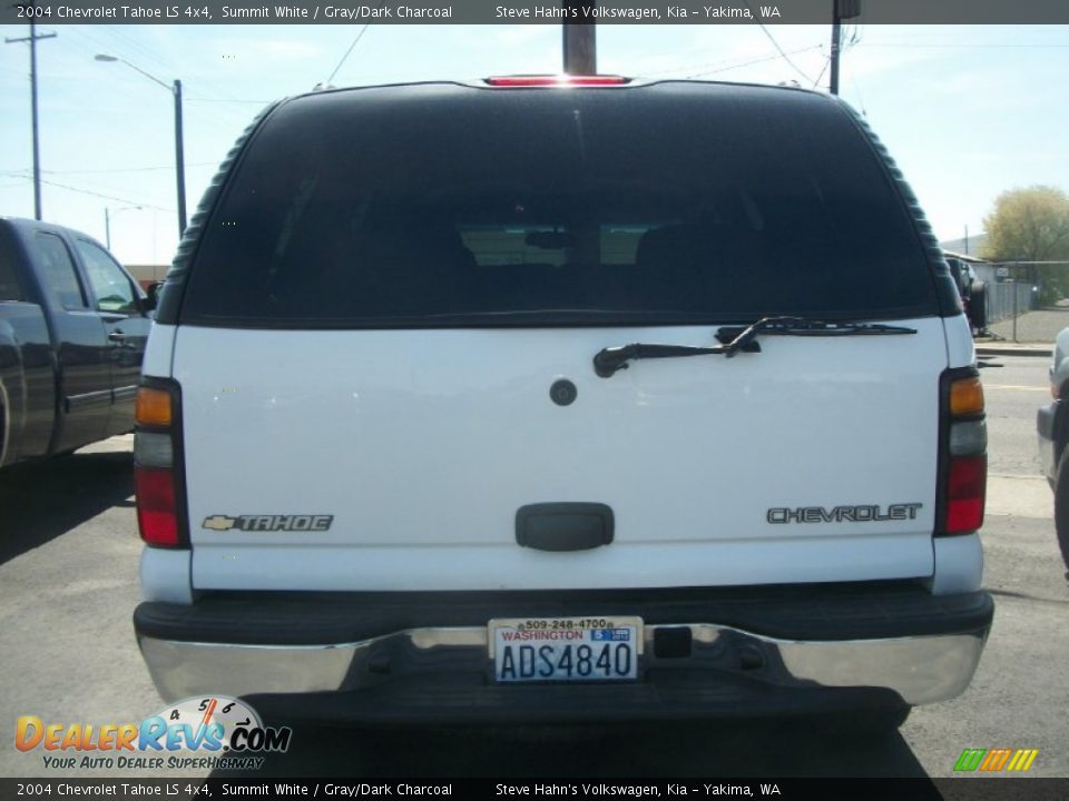 2004 Chevrolet Tahoe LS 4x4 Summit White / Gray/Dark Charcoal Photo #3