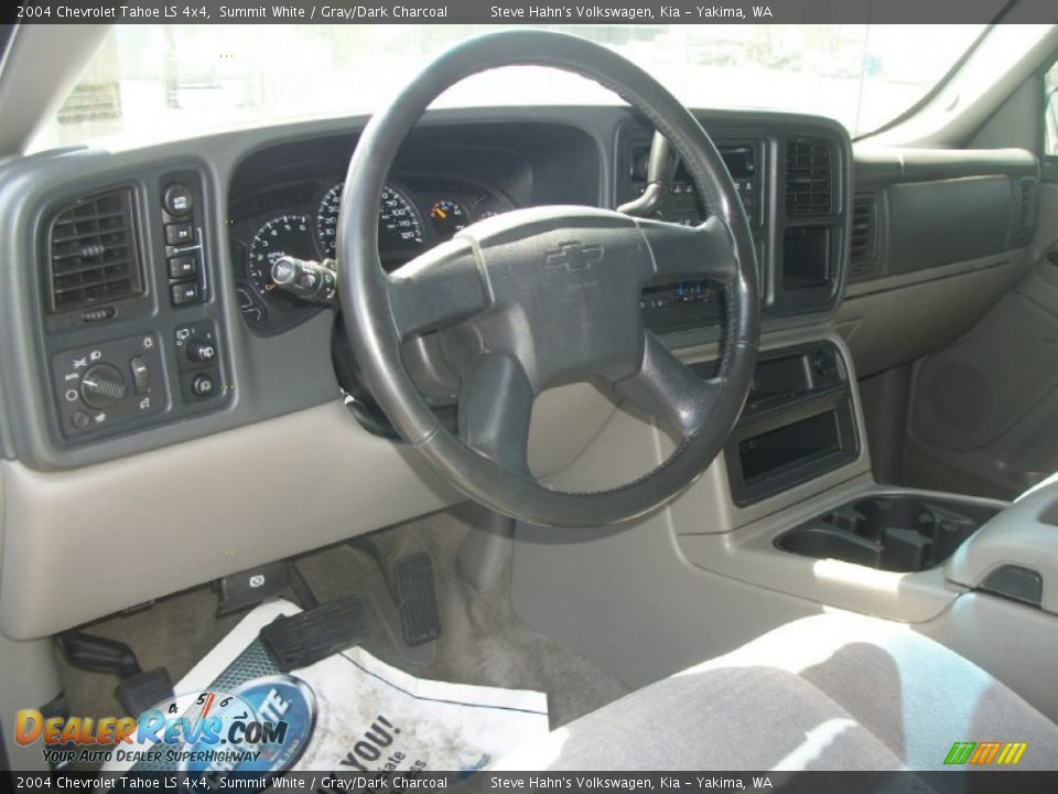 2004 Chevrolet Tahoe LS 4x4 Summit White / Gray/Dark Charcoal Photo #7