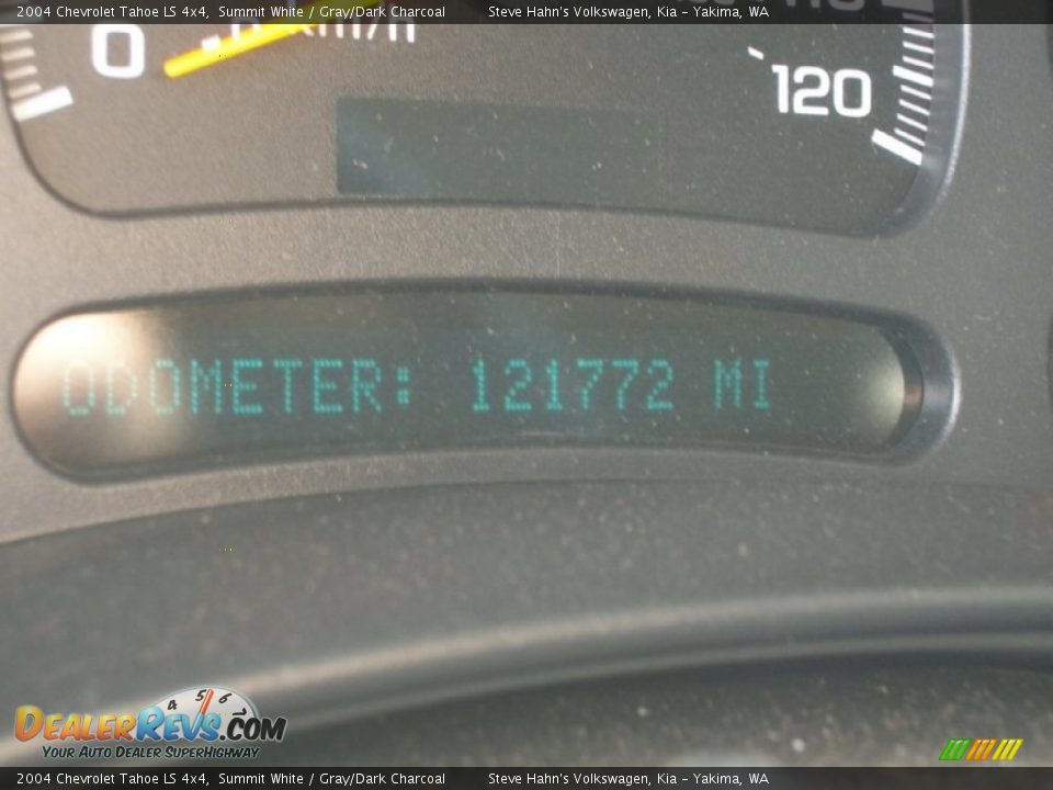2004 Chevrolet Tahoe LS 4x4 Summit White / Gray/Dark Charcoal Photo #13